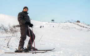 skiing