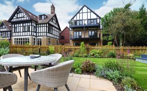 Hampton Manor